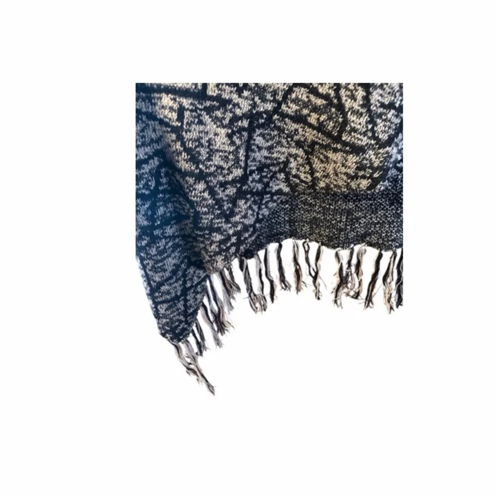 Moon Fringe Draped Collar Cardigan‎ Poncho Sweater